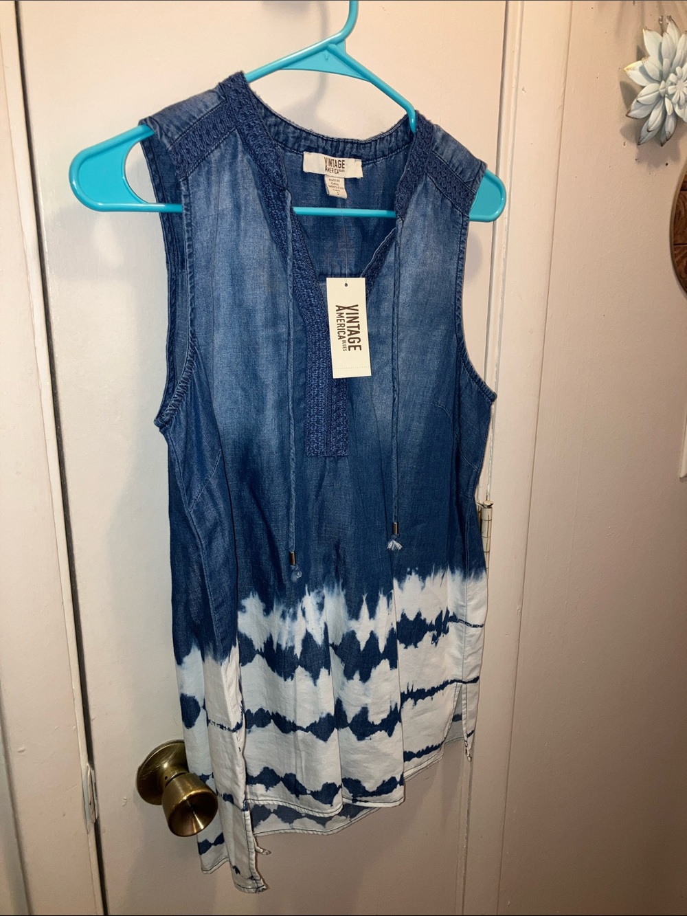 Vintage America Blues White & Blue Tie-Dye Sleeveless Tunic Small